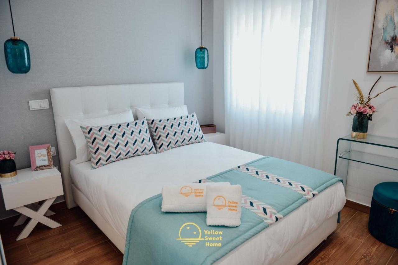 Yellow Sweet Home - Maria E Beatriz Nazare Exterior photo