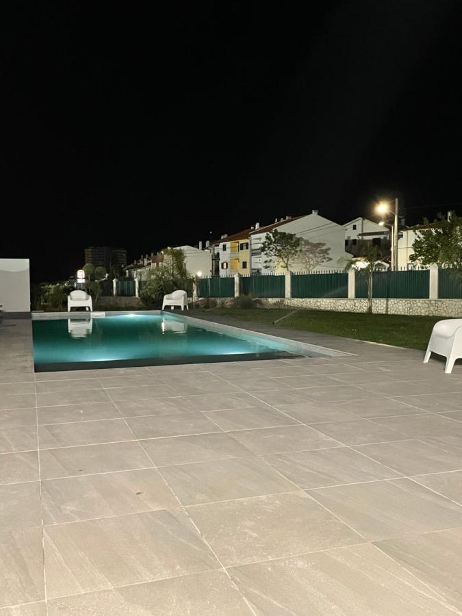 Yellow Sweet Home - Maria E Beatriz Nazare Exterior photo